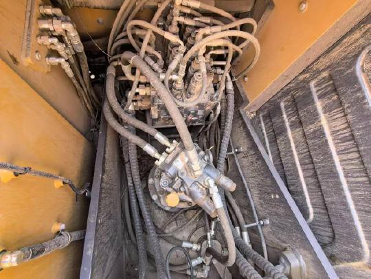 徐工XE135G履帶式挖掘機