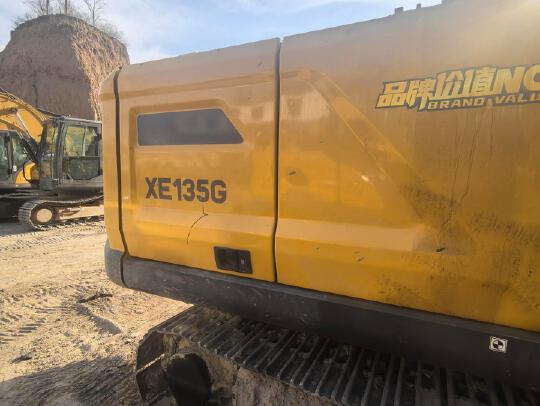 徐工XE135G履帶式挖掘機