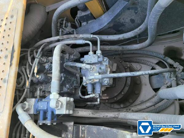 徐工XE380DK履带式挖掘机