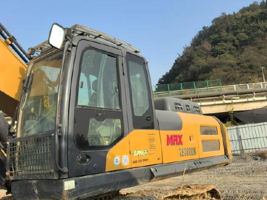徐工XE380DK履带式挖掘机