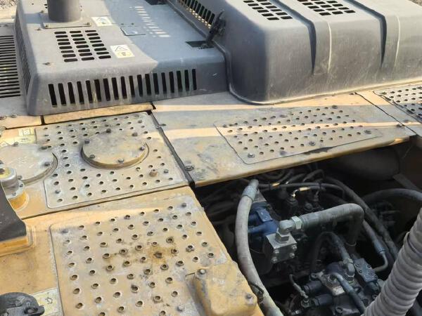 徐工XE380DK履带式挖掘机