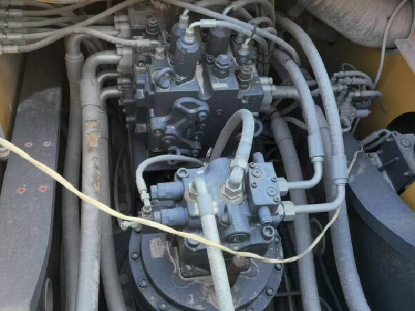 徐工XE380DK履带式挖掘机