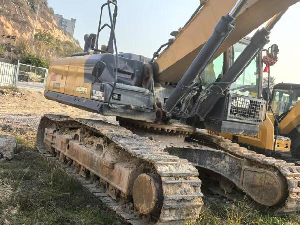 徐工XE380DK履带式挖掘机