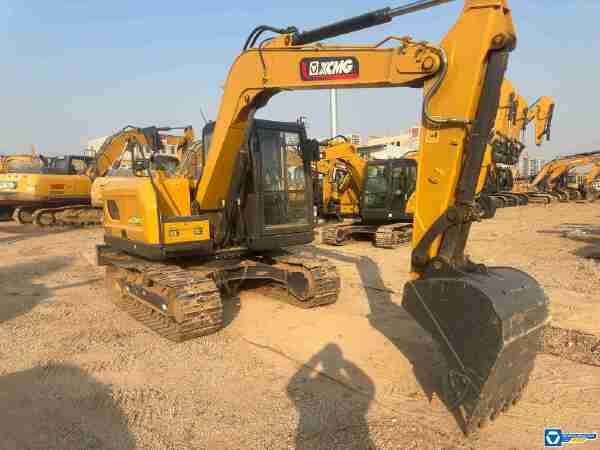 徐工XE75G履带式挖掘机