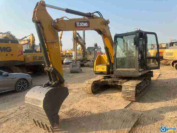 徐工XE75G履带式挖掘机