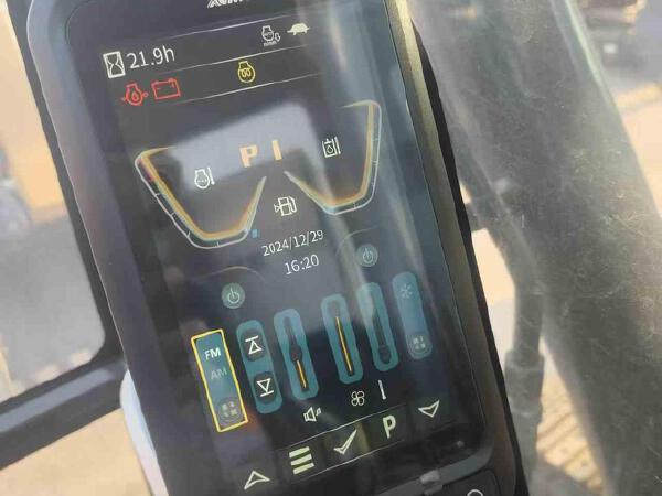 徐工XE75GA履帶式挖掘機