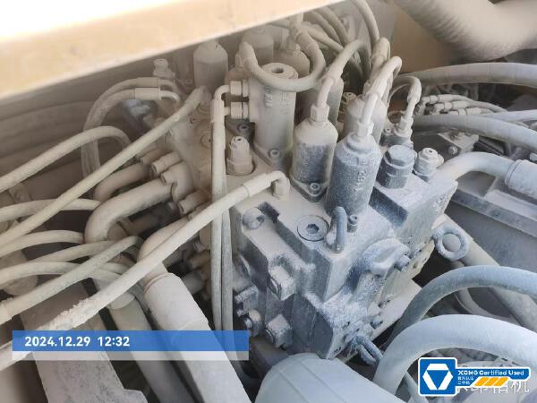 徐工XE380GK履带式挖掘机