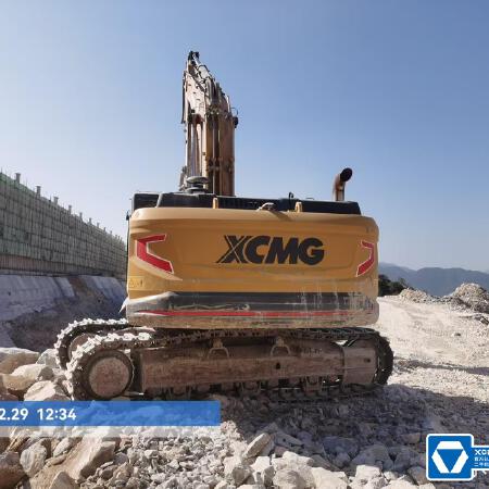 徐工XE380GK履带式挖掘机