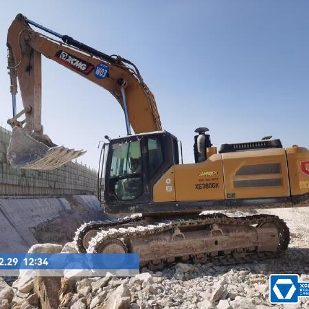 徐工XE380GK履带式挖掘机