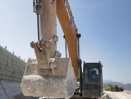 徐工XE380GK履带式挖掘机