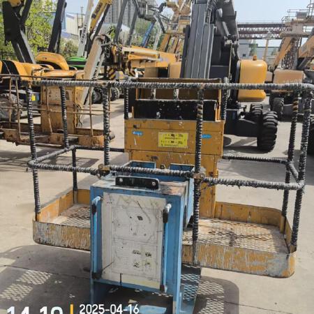 徐工GTBZ18A1曲臂式高空作业平台