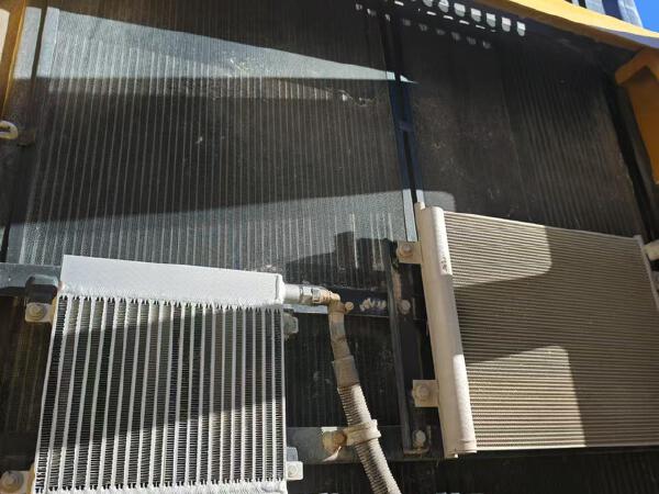 徐工XE600DK MAX履帶式挖掘機