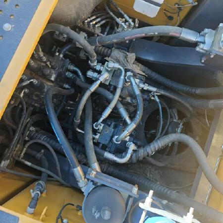 徐工XE600DK MAX履带式挖掘机