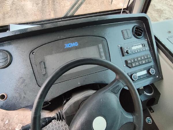 徐工XDM80寬體車(chē)