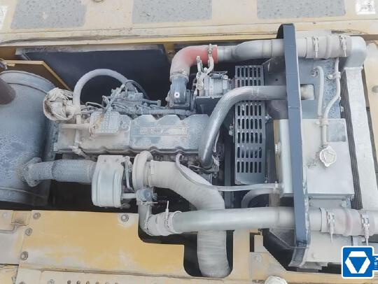 徐工XE270DK履帶式挖掘機