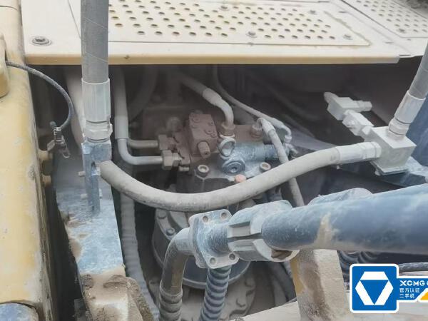 徐工XE270DK履帶式挖掘機