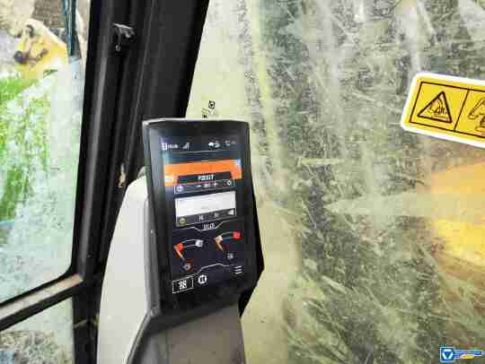 徐工XE200GA履带式挖掘机