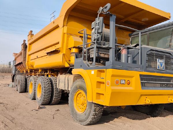 徐工XDM80寬體車