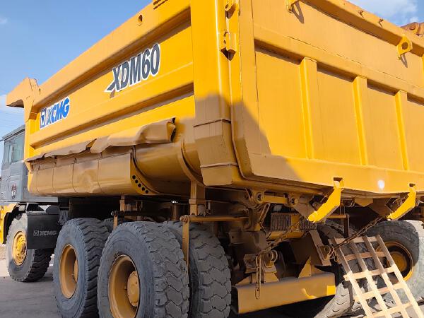 徐工XDM80寬體車