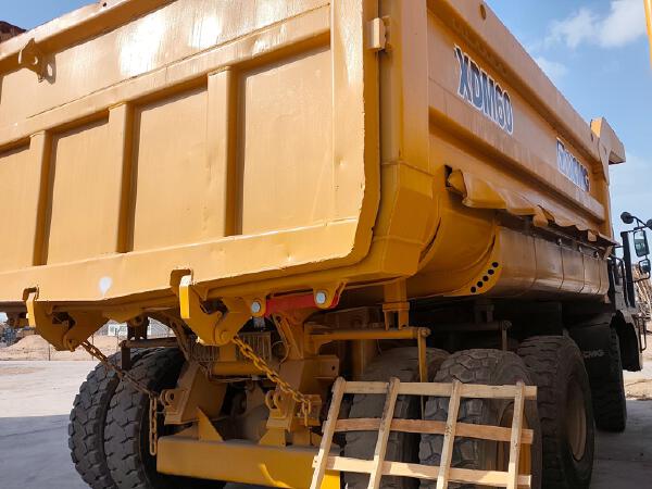 徐工XDM80寬體車