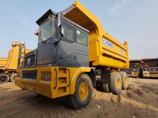 徐工XDM80寬體車