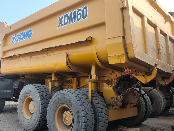 徐工XDM80寬體車
