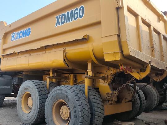 徐工XDM80寬體車
