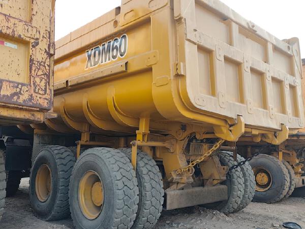 徐工XDM80寬體車