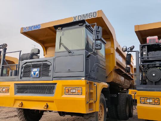 徐工XDM80寬體車