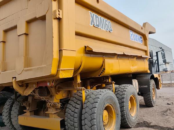 徐工XDM80寬體車