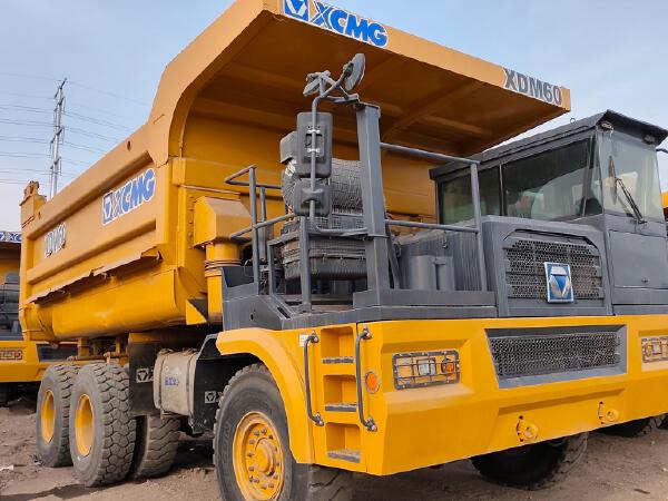 徐工XDM80寬體車