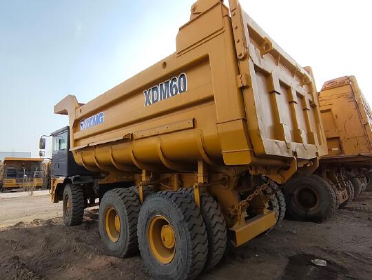 徐工XDM80寬體車
