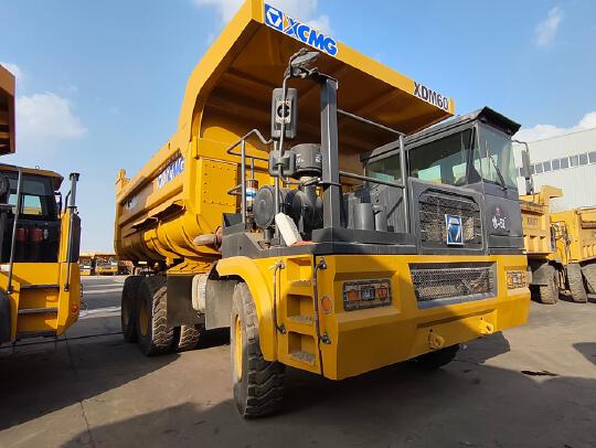 徐工XDM80寬體車