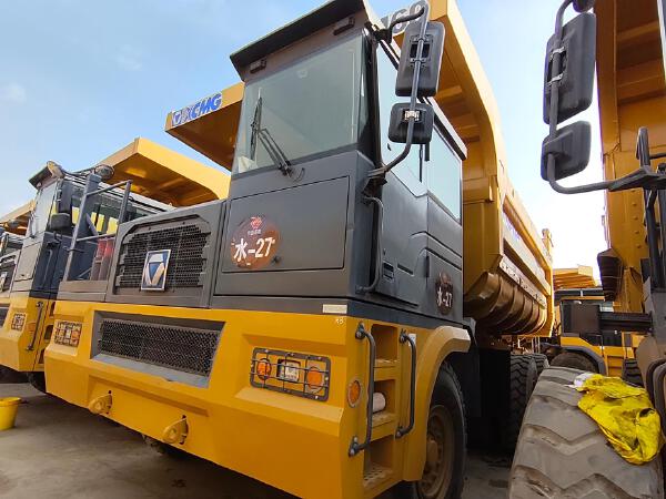 徐工XDM80寬體車