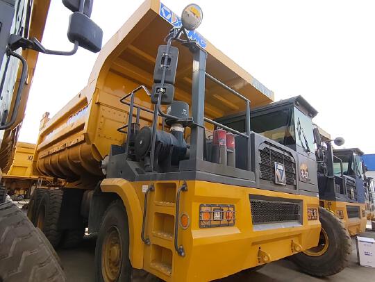 徐工XDM80寬體車