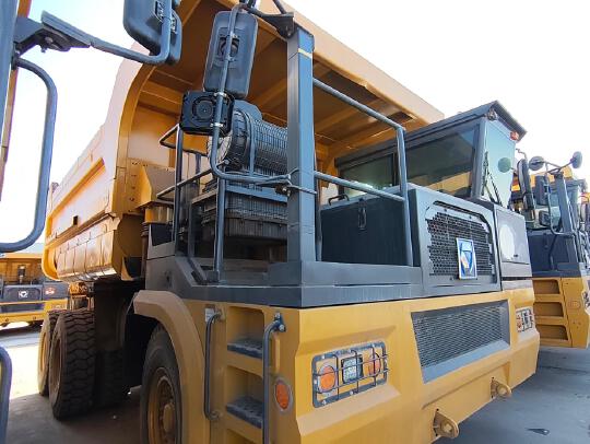 徐工XDM80寬體車