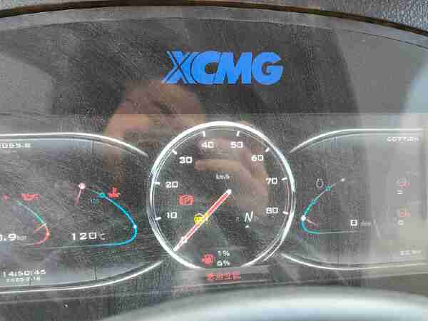 徐工XDM80寬體車