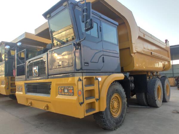 徐工XDM80寬體車