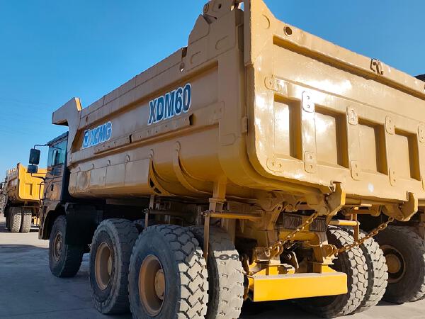 徐工XDM80寬體車