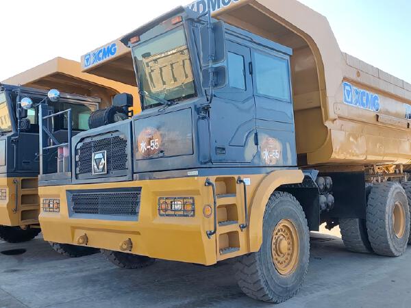 徐工XDM80寬體車