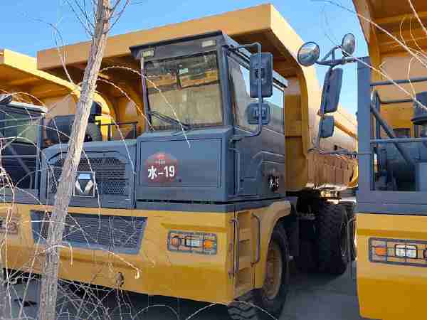 徐工XDM80寬體車