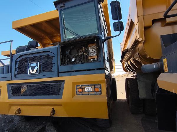 徐工XDM80寬體車