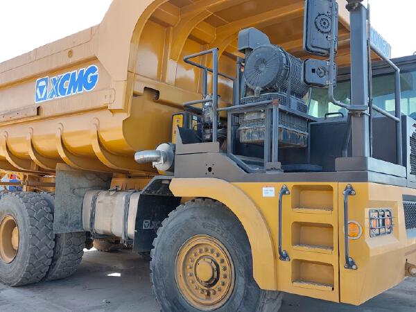 徐工XDM80寬體車