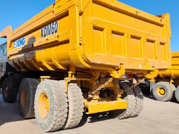 徐工XDM80寬體車