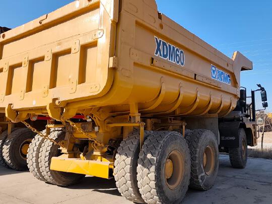 徐工XDM80寬體車