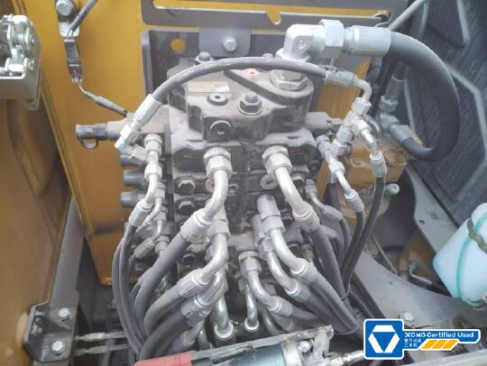 徐工XE60G履帶式挖掘機