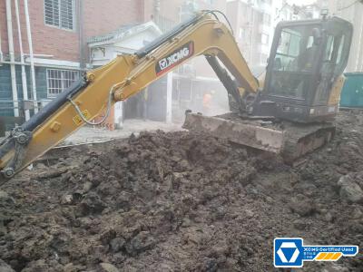 徐工XE60G履帶式挖掘機