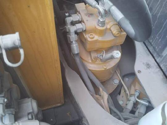 徐工XE60G履帶式挖掘機