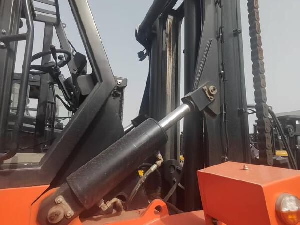 徐工XCF1606K内燃平衡重叉车