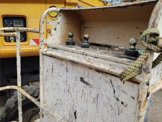 徐工GTBZ18A1曲臂式高空作業(yè)平臺